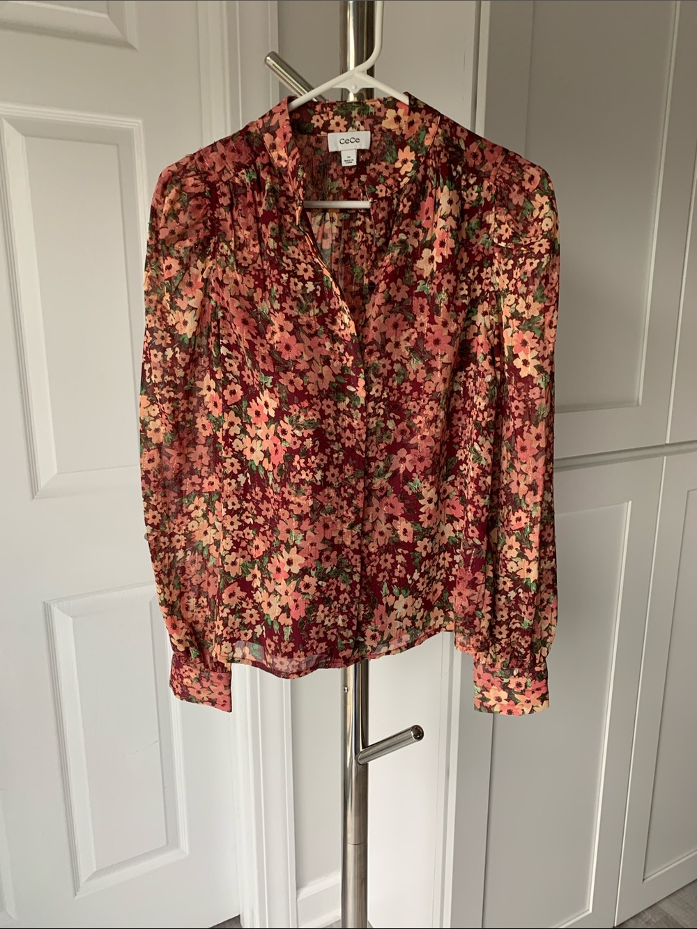 CeCe Burgundy Floral Long Sleeve Blouse, Size XS.
